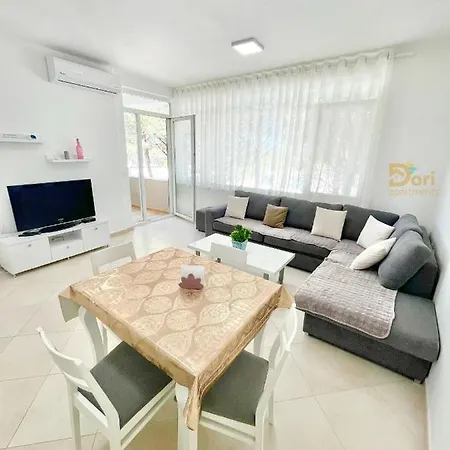 Dori Lura 2 Apartment