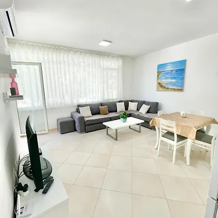 Dori Lura 2 Apartment *